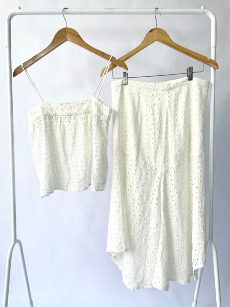 Conjunto branco laise saia com top ATEEN