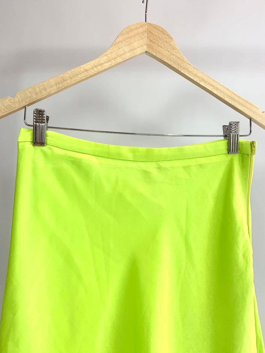 Saia midi acetinada verde limão KESSE, foto 2