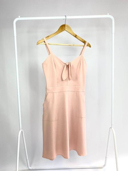 Vestido evasê rosinha nó no busto BENTHA
