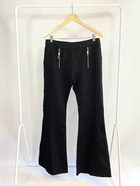 Calça flare preta zíper cobre ANIMALE