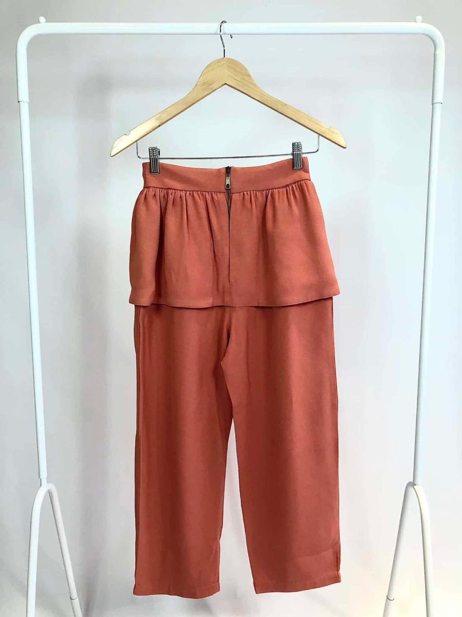 Calça alfaiataria telha com pala babado NV, foto 3