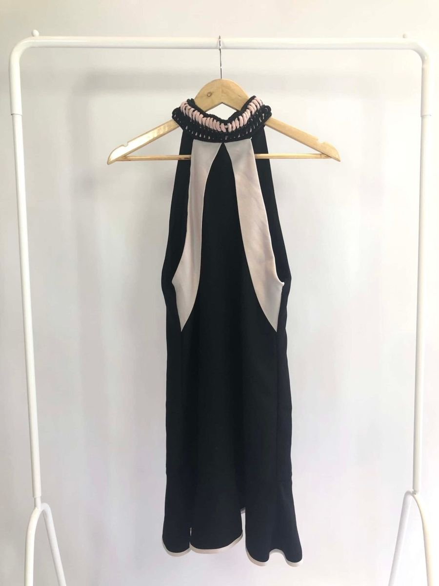 Vestido curto manga curta detalhe na gola ANIMALE