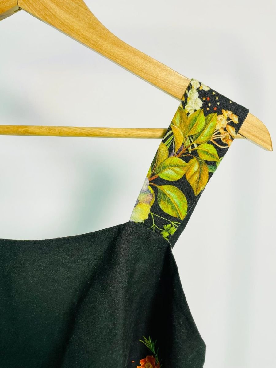 Cropped preto estampa floral colorida DRESS TO, foto 2