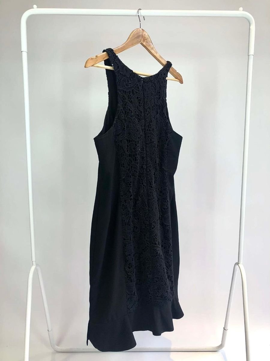 Vestido midi preto com detalhe de renda AGILITA, foto 3