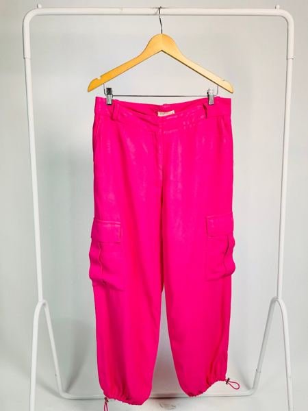 Calça pink jogger com bolsos cargo ‘Stella’ NV