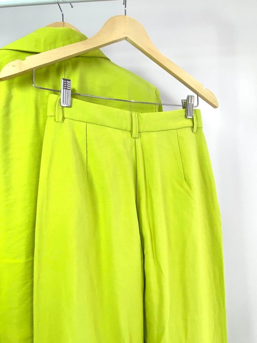 Calça pantalona verde lima fenda nas laterais ISY, foto 3