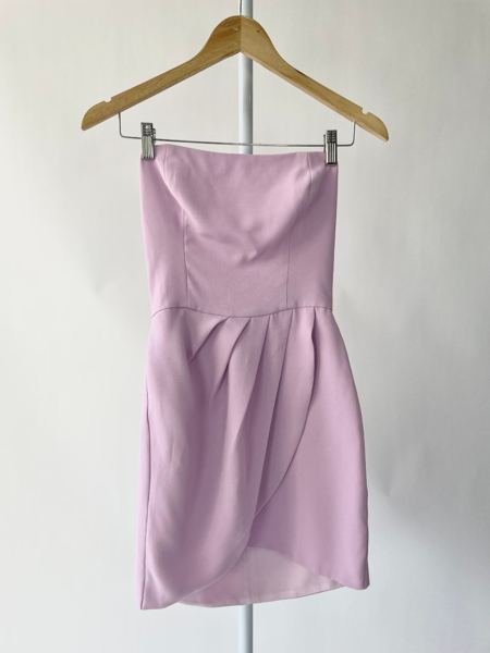 Vestido curto lilás sem alça CORPORIUM