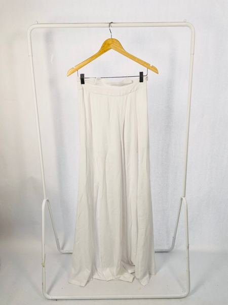 Calça pantalona branca fenda frontal AGATHA
