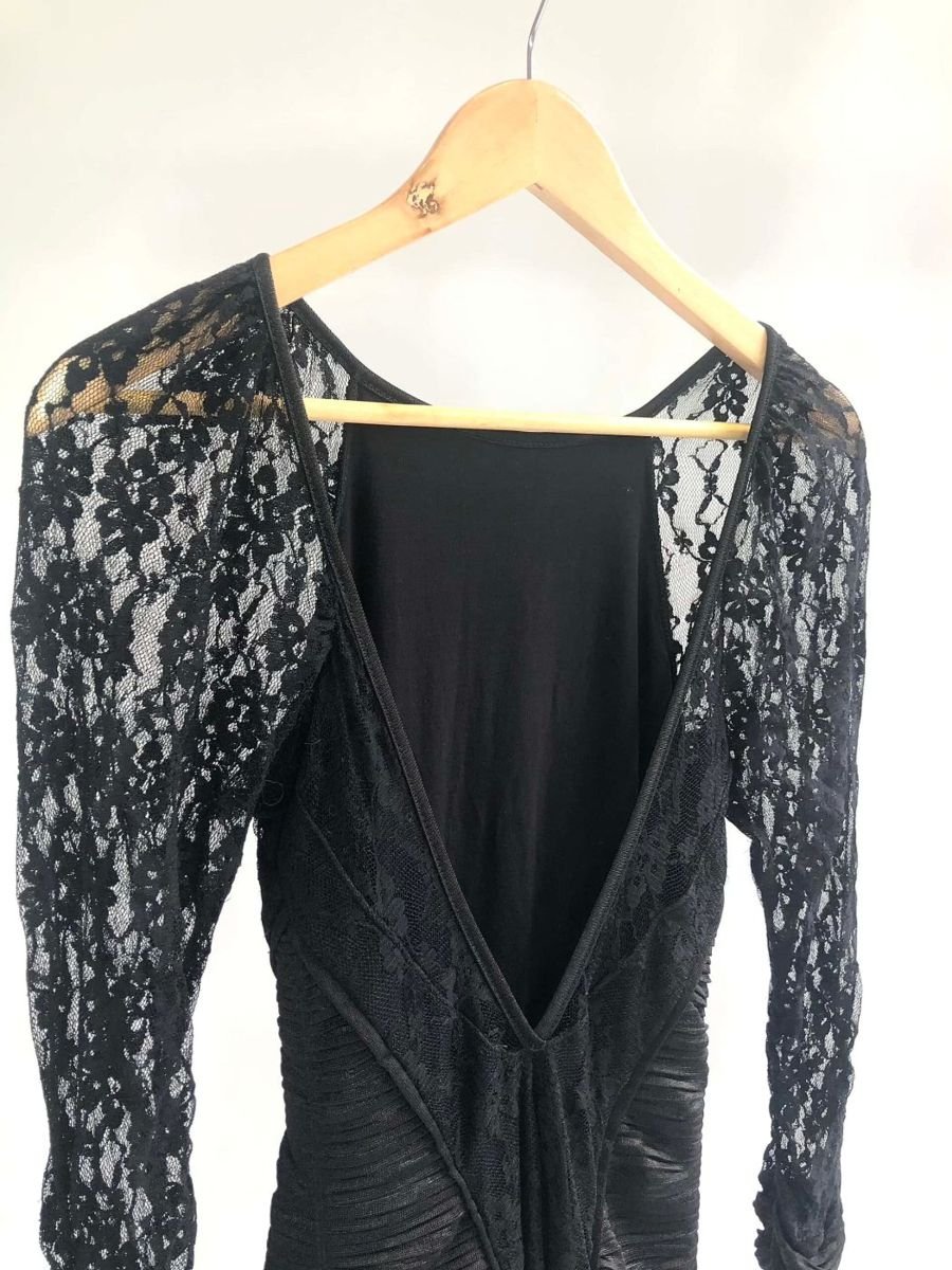 Vestido rendado preto curto ÁGATA, foto 3