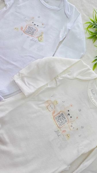 Body Bebê Linha Anunciação Letut - Com QR Code Musical e Mensagem Surpresa Tam RN e P - Off white