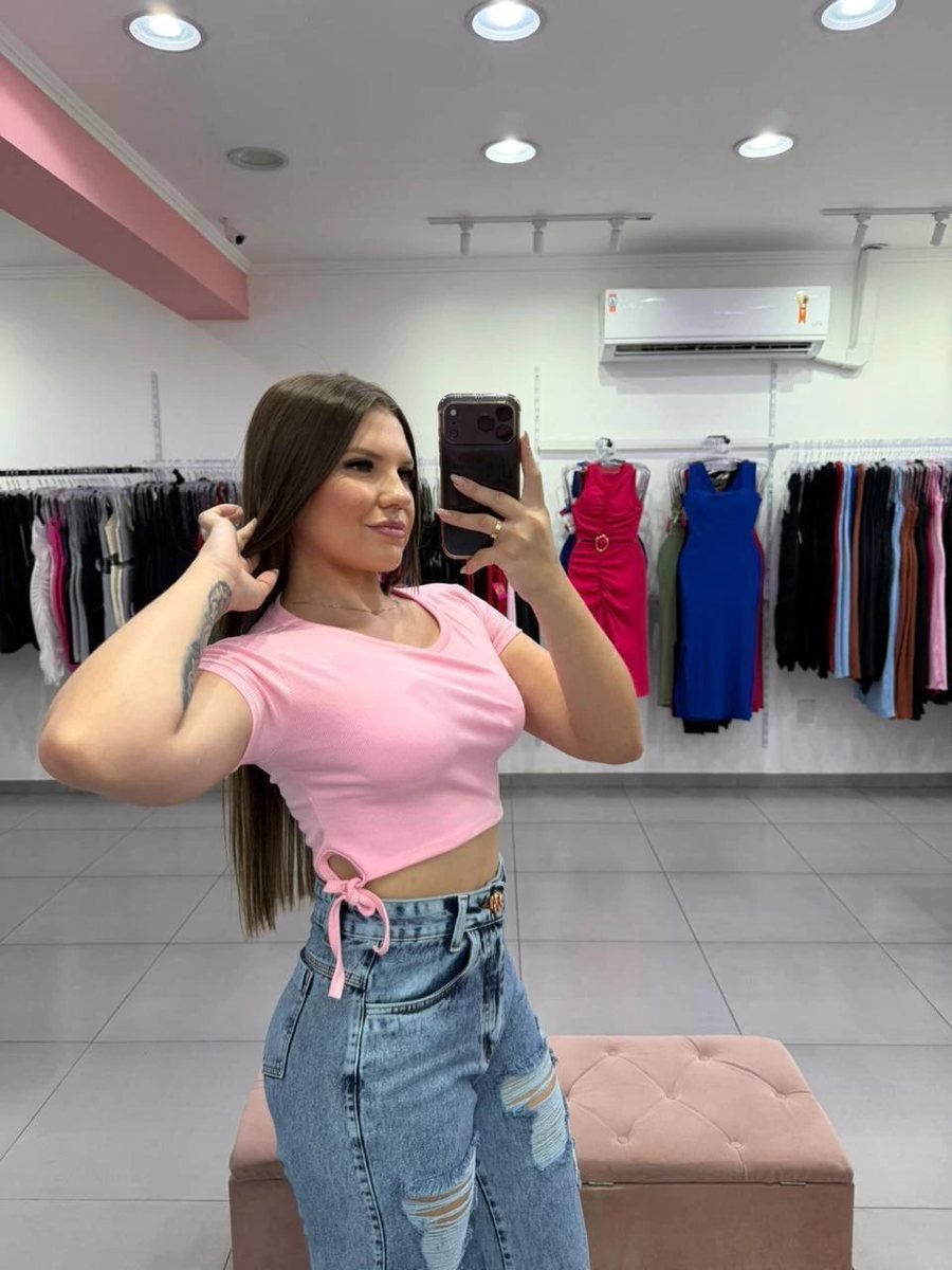 Cropped Canelado Fino Com Manga Curta E Detalhe Amarrar Rosa Claro, foto 2
