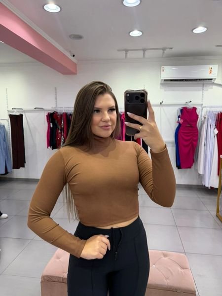 Cropped Térmico Canelado Com Gola Manga Longa Marrom Claro
