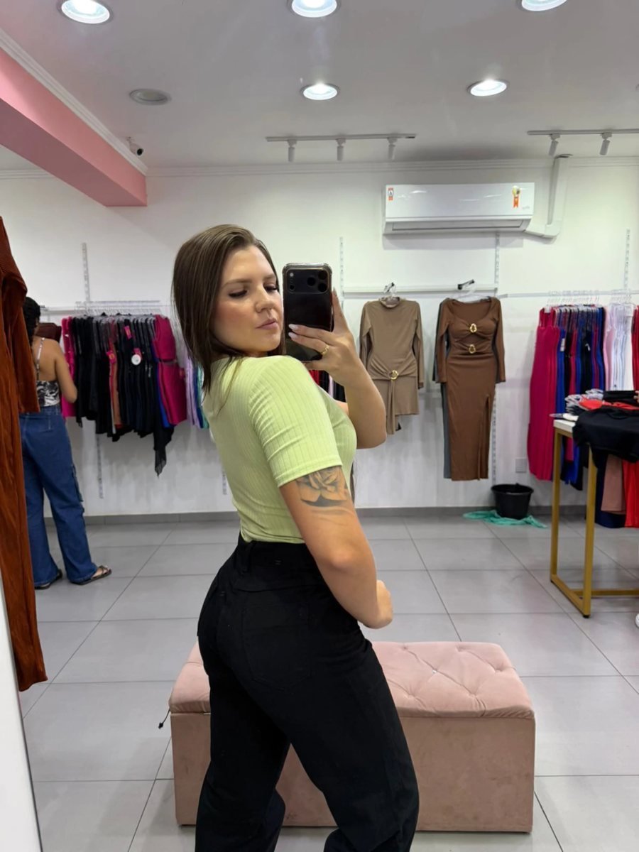 Body Canelado Fino Com Manga Curta E Gola Quadrada Verde, foto 2