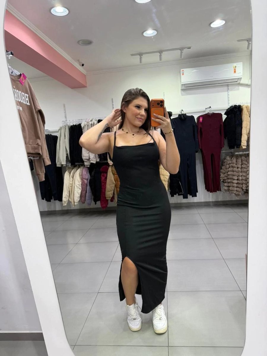 Vestido longo canelado amarração nas costas