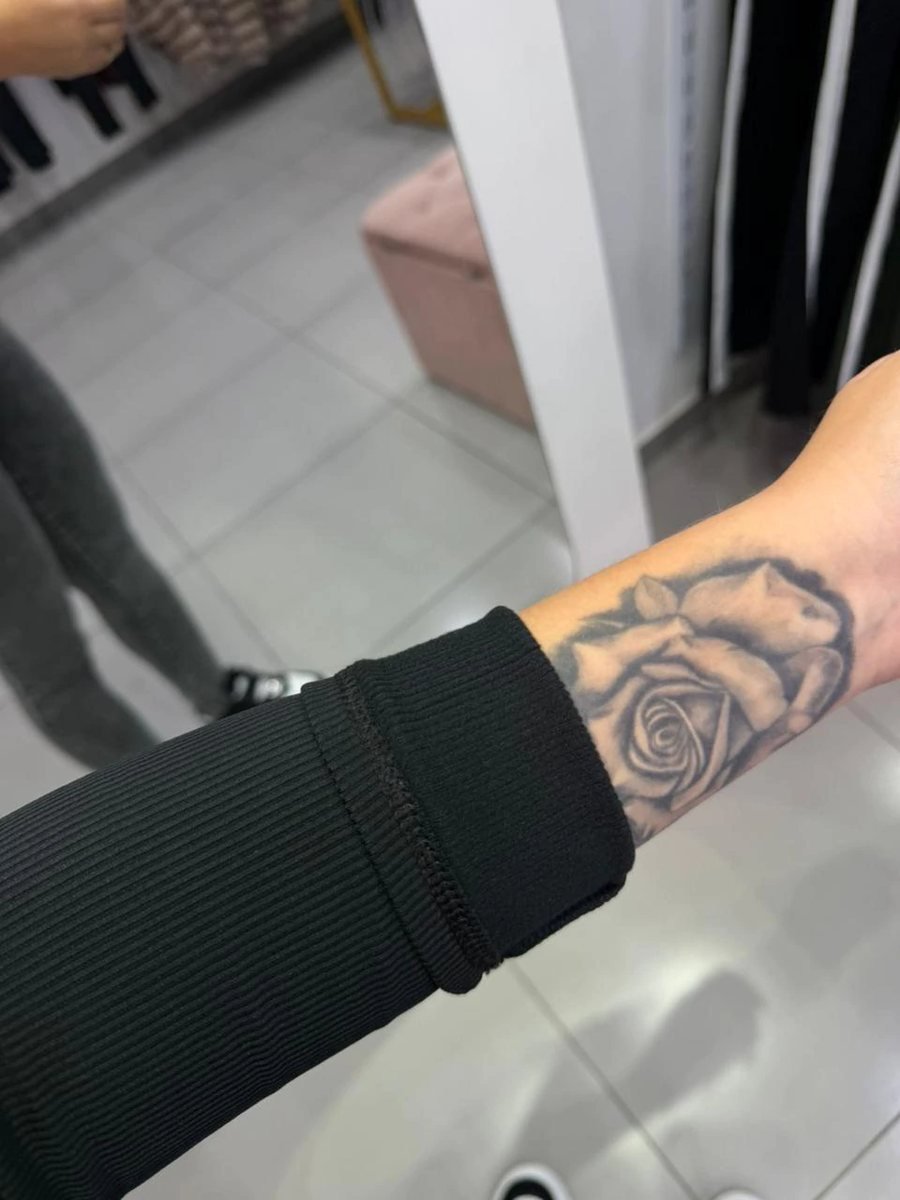 Cropped Canelado Térmico Com Manga Longa E Detalhe Dois Botões Preto, foto 3