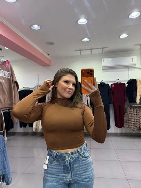 Cropped Suplex Gola Alta Com Manga E Dedeira Marrom