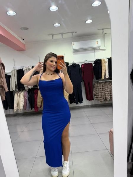 Vestido longo canelado amarração nas costas azul