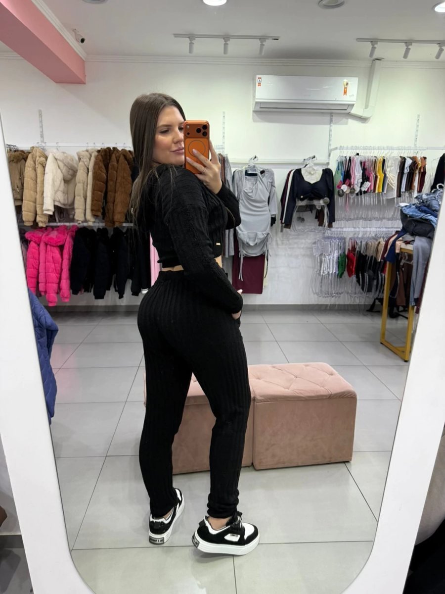 Conjunto Luxxo Modal Mousse Cropped Casaquinho Com Ziper E Capuz Calça Com Bolso E Cordinha Preto, foto 2