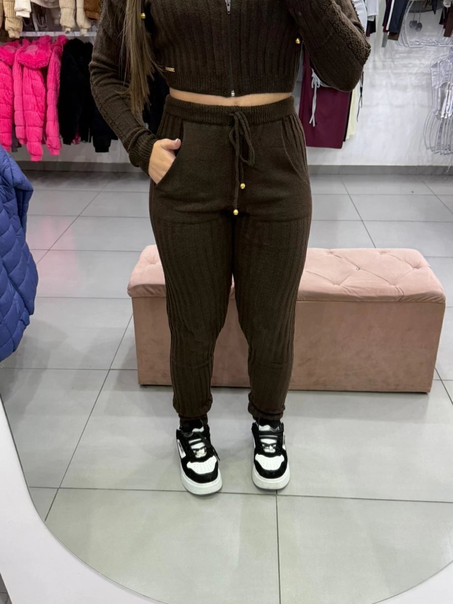 Conjunto Luxxo Modal Mousse Cropped Casaquinho Com Ziper E Capuz Calça Com Bolso E Cordinha Marrom, foto 5