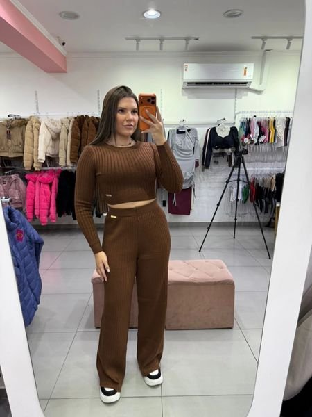 Conjunto Luxxo Modal Cropped Com Amarração Atrás E Abertura Nas Costas Calça Pantalona Marrom