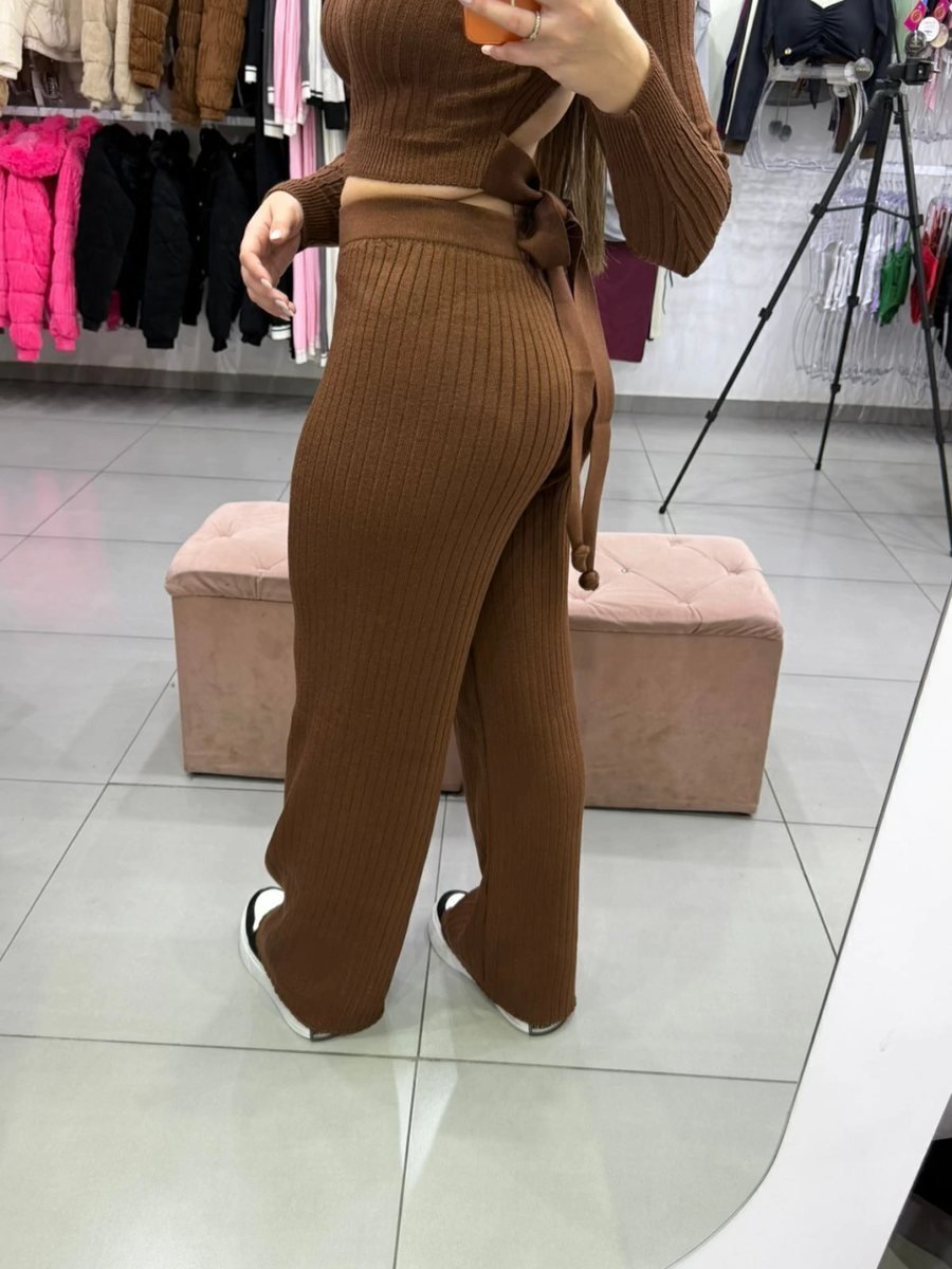Conjunto Luxxo Modal Cropped Com Amarração Atrás E Abertura Nas Costas Calça Pantalona Marrom, foto 4