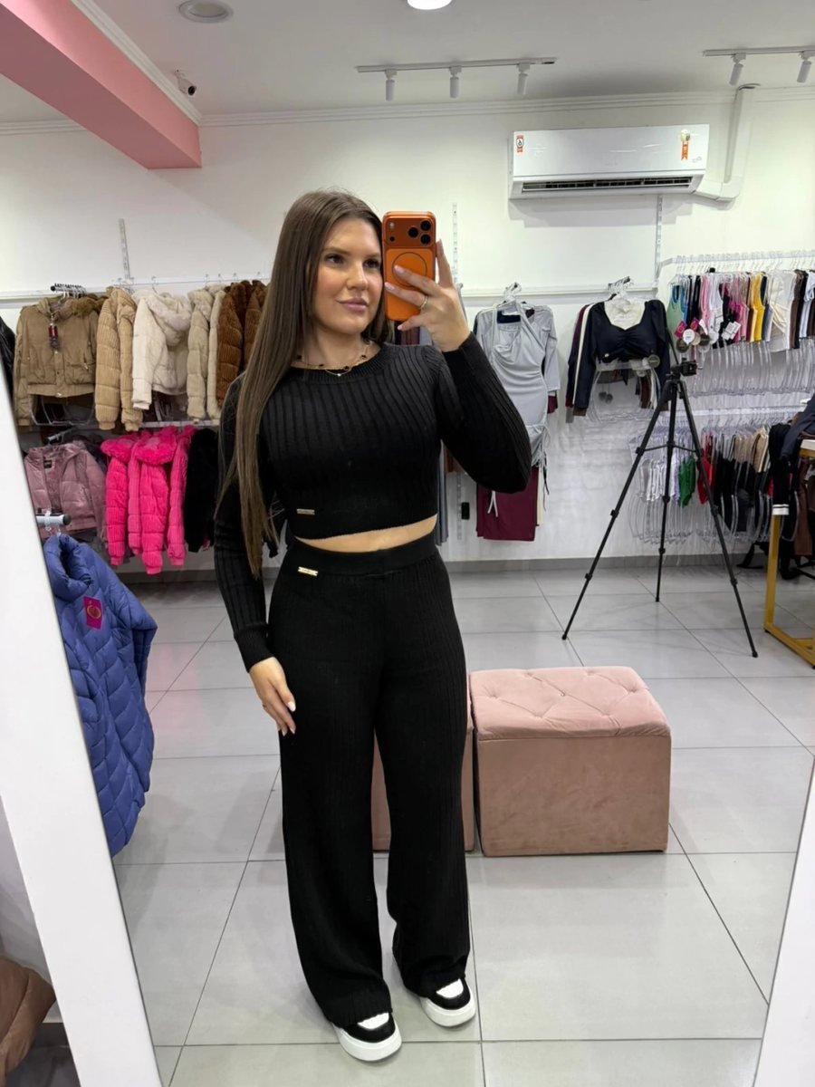 Conjunto Luxxo Modal Cropped Com Amarração Atrás E Abertura Nas Costas Calça Pantalona Preto