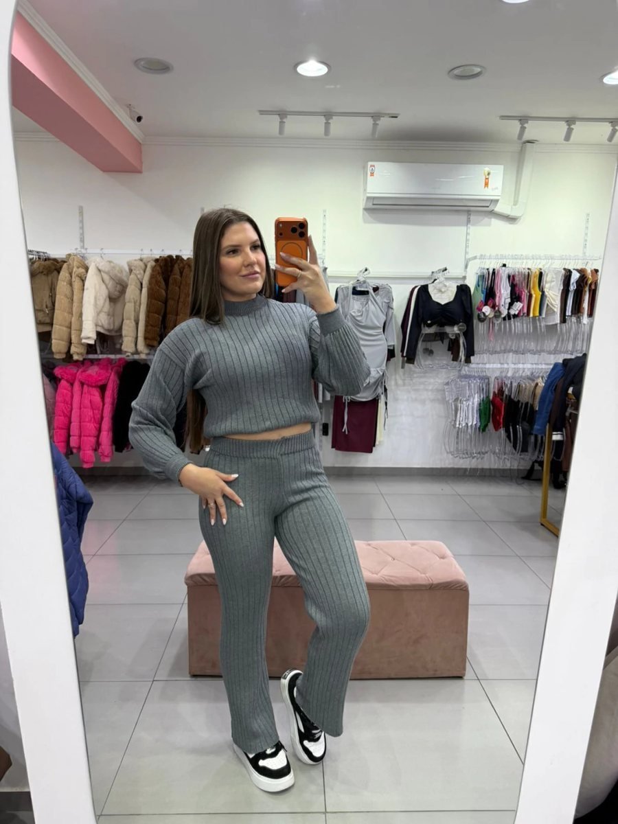 Conjunto Modal Mousse Cropped Com Gola e Calça Cinza, foto 2