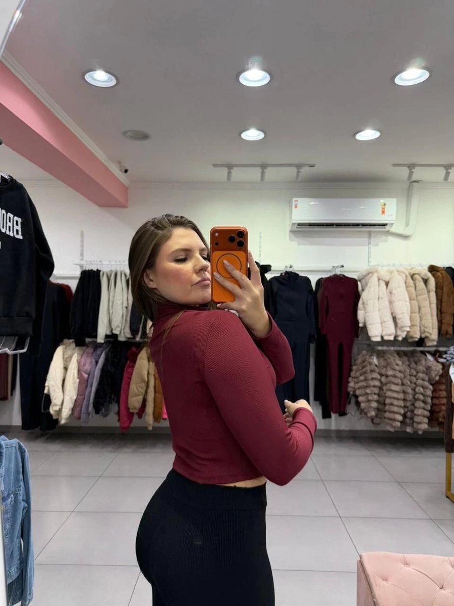 Cropped Térmico Canelado Com Gola Manga Longa Bordo, foto 2