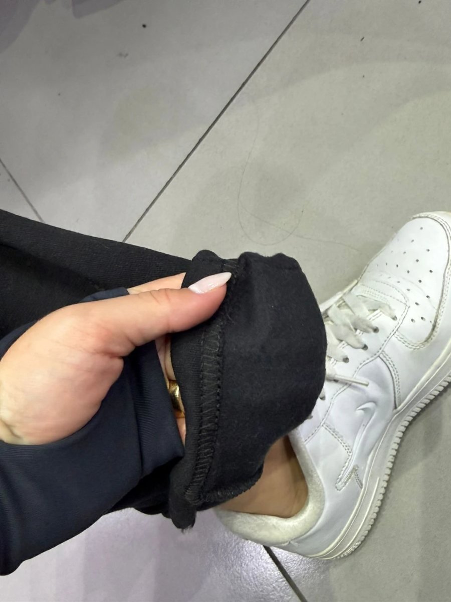 Calça Moletom Apeluciada Detalhe Linha Frontal Preta, foto 3