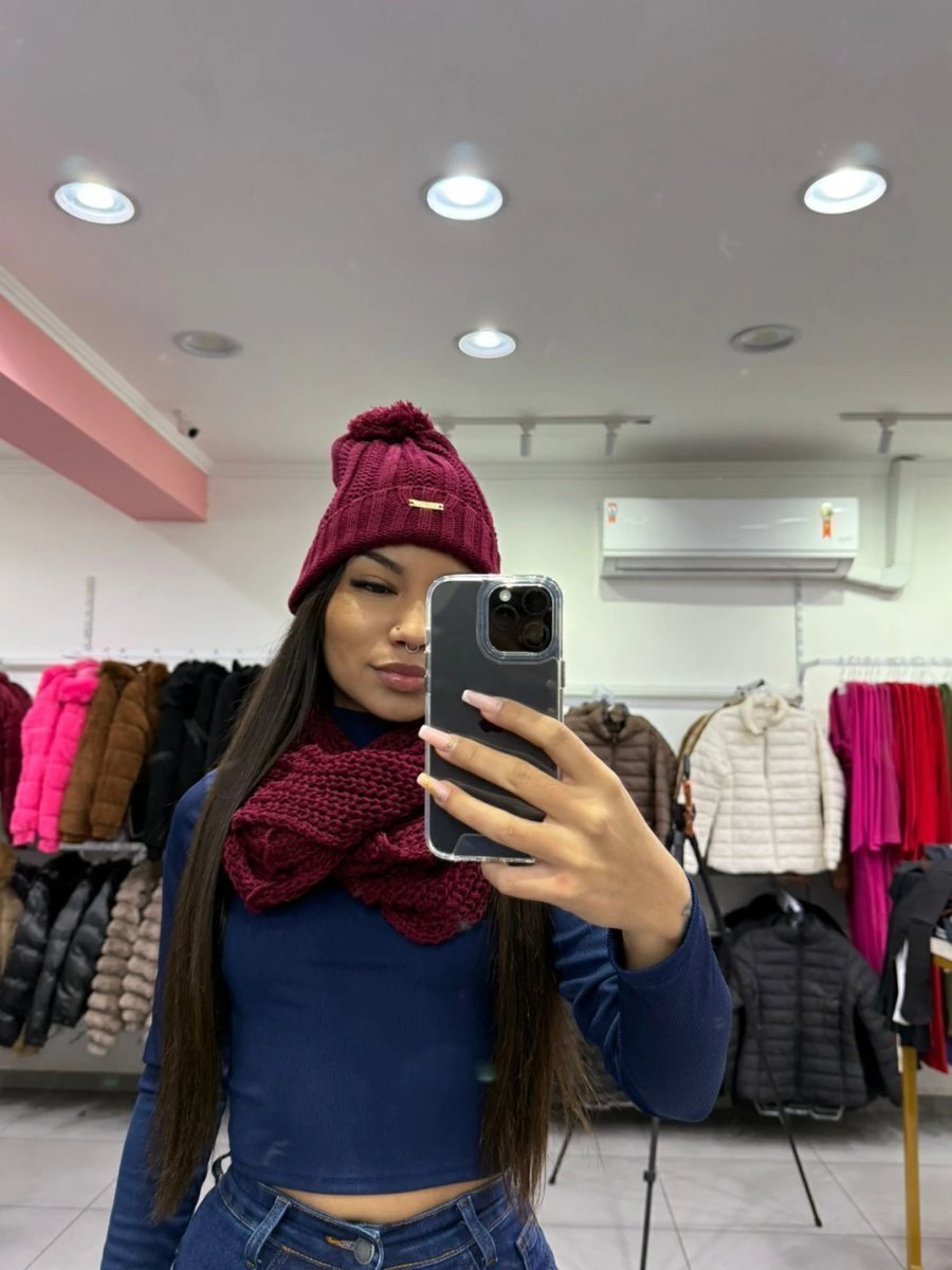 Touca Com Gola De Tricô Bordo