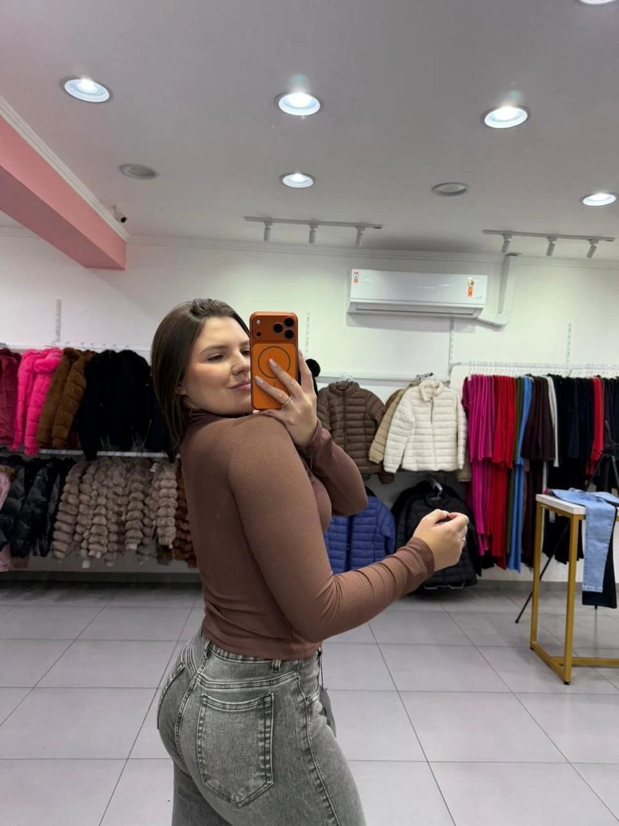 Cropped Canelado Térmico Com Gola Alta E Manga Longa Marrom, foto 2