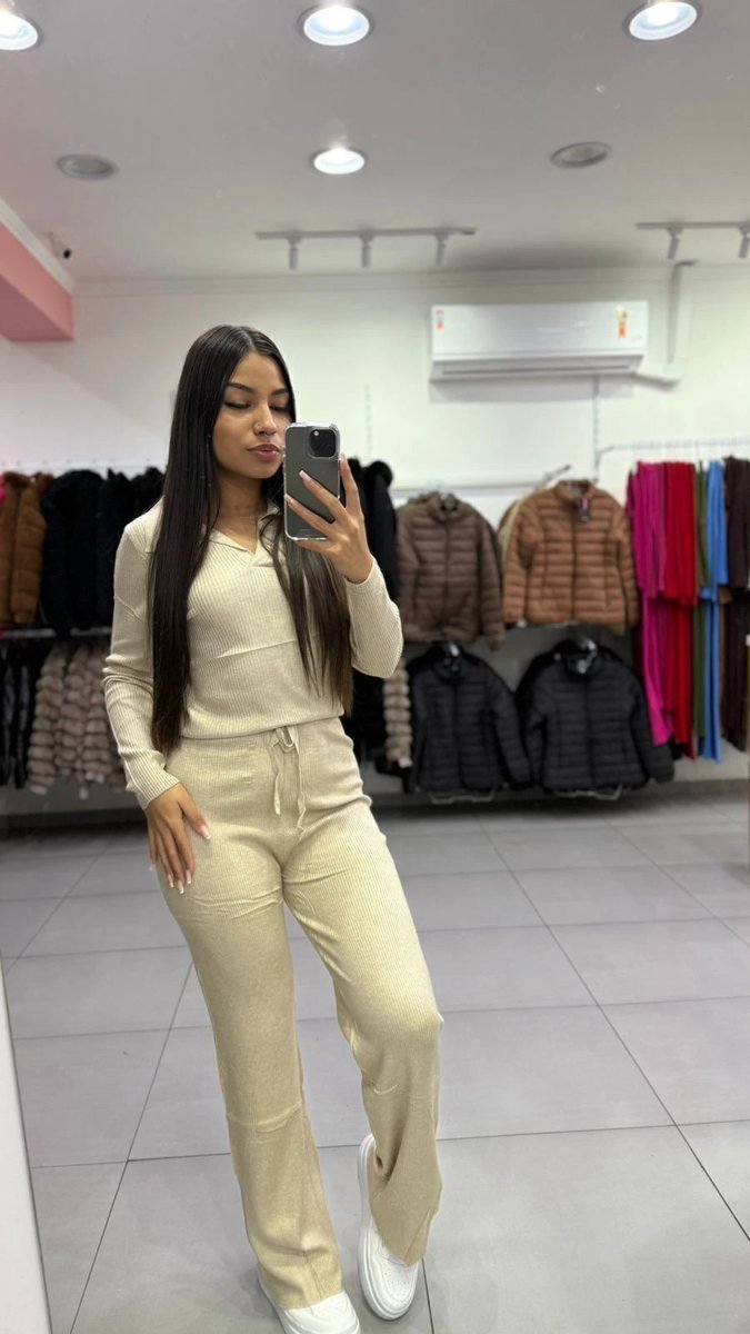 Conjunto Modal Mousse Com Cropped Gola Dobrável E Calça Nude