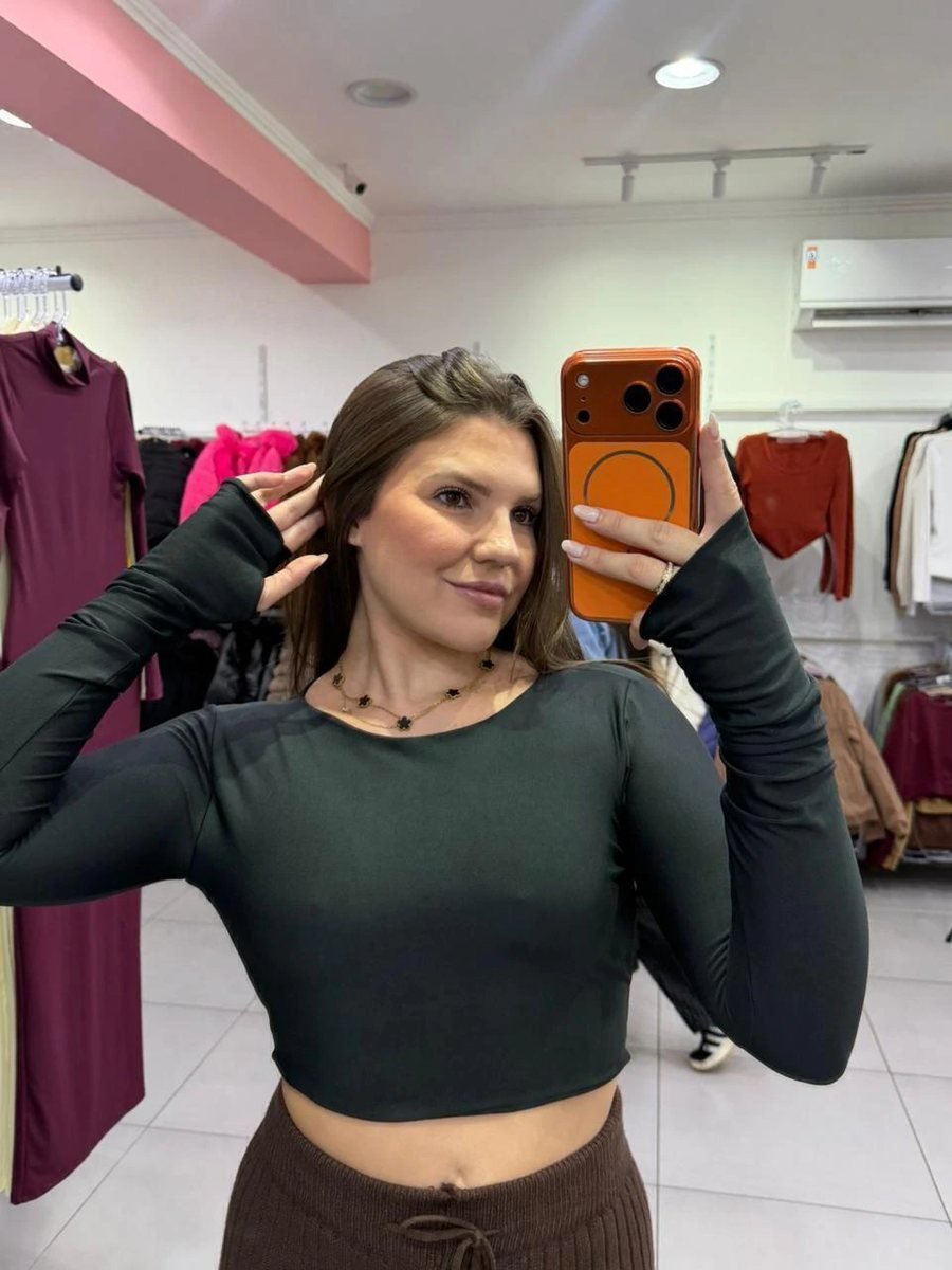 Cropped Suplex Com Manga Longa E Costas Nua Preto