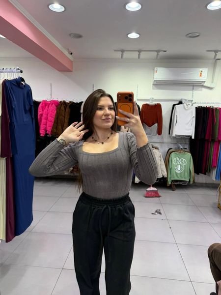 Cinza Escuro