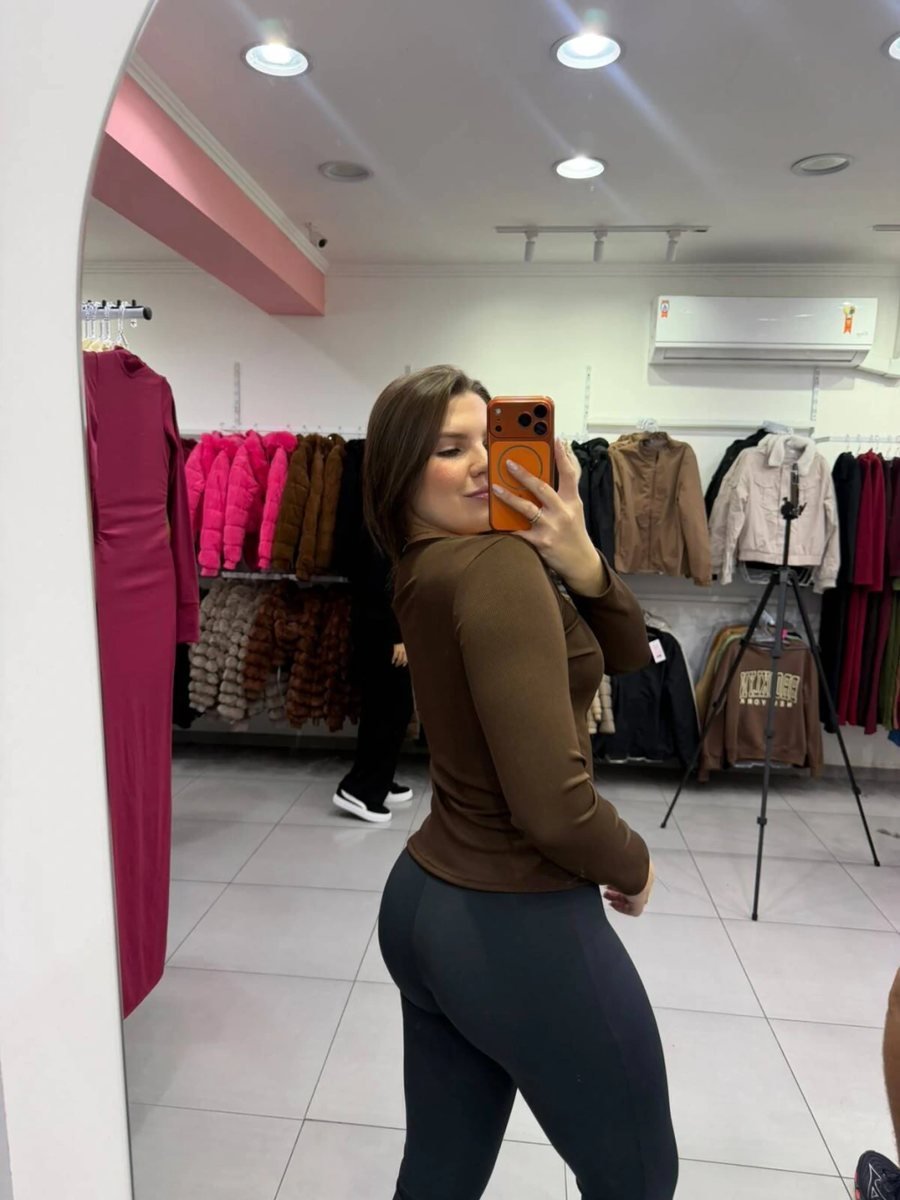 Blusa Canelada Fina Gola Quadrada Marrom Escura, foto 2