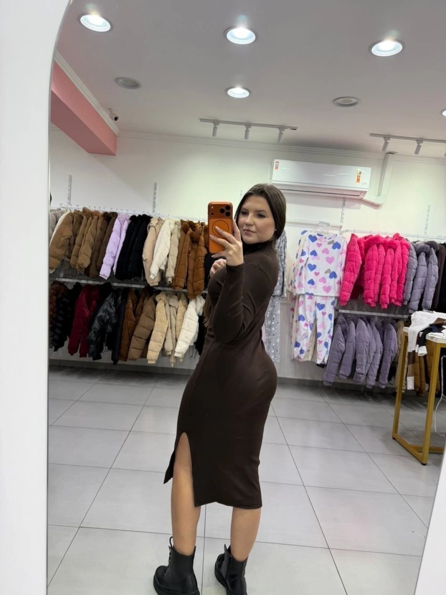 Vestido Mídi Ribana Com Gola E Fenda Lateral Marrom Escuro, foto 3