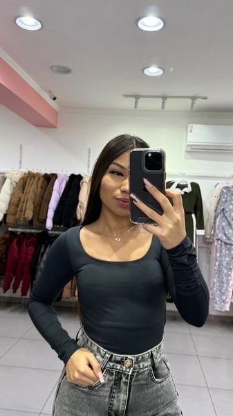 Body Poliamida Com Manga Longa Trançado Nas Costas Preto