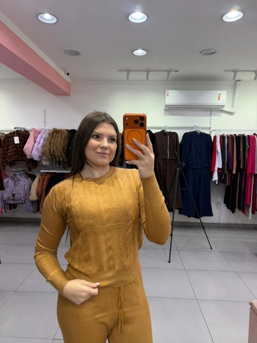 Conjunto Mousse Blusa Detalhe Transados E Calça Pantalona Bege, foto 2