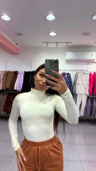 Off White