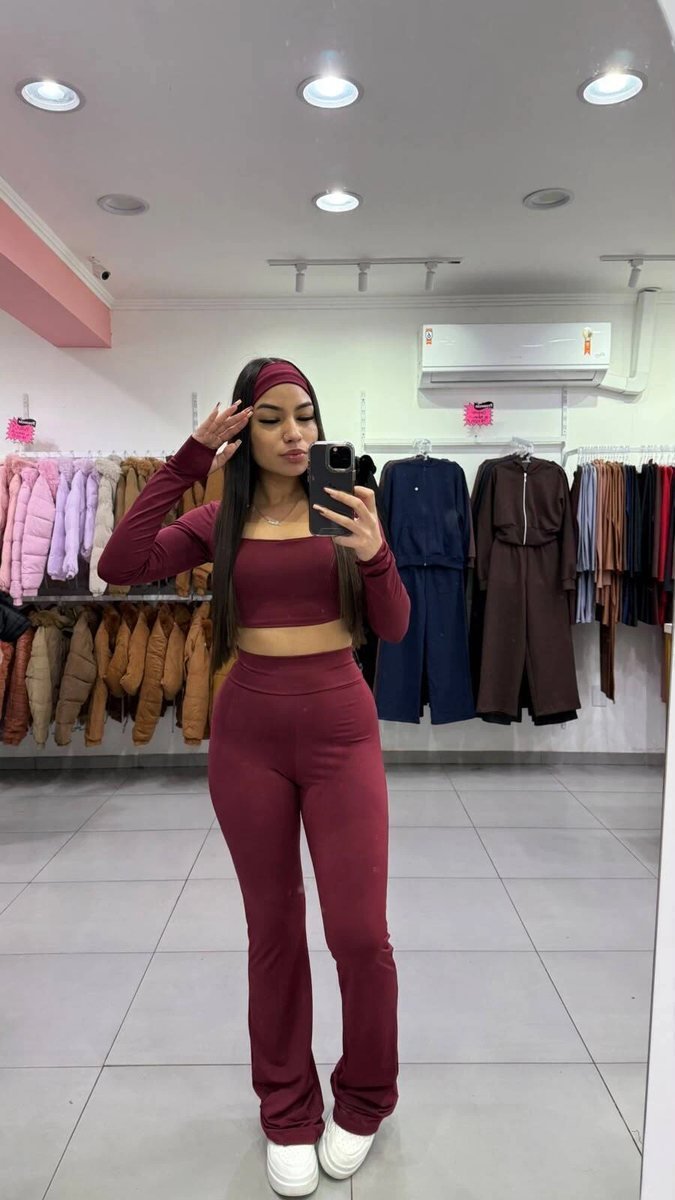 Conjunto Suplex Manga Longa e Calça Flare Com Faixa Vinho