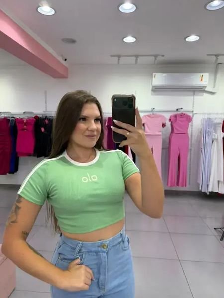 Cropped Canelado Detalhe Linha Branca E Alo Bordado Verde