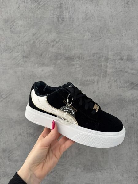 Tênis Sal e Pimenta Preto Com Detahe Dourado Urban