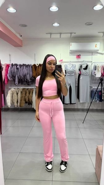 Conjunto Suplex Rosa Fraco Cropped Manga Curta e Gola Quadrada e Faixa Rosa Fraco