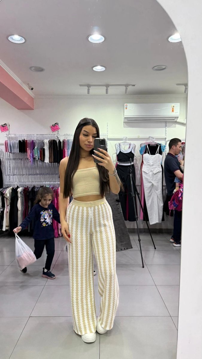 Conjunto LUXXO Nude Top Com Alçinha Calça Com Listras