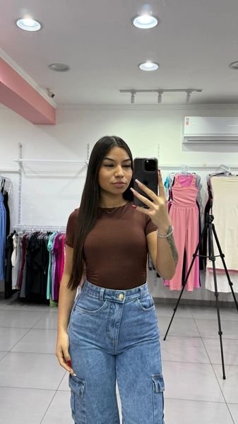 Body Charm Costa Nua Gola Redonda Marrom