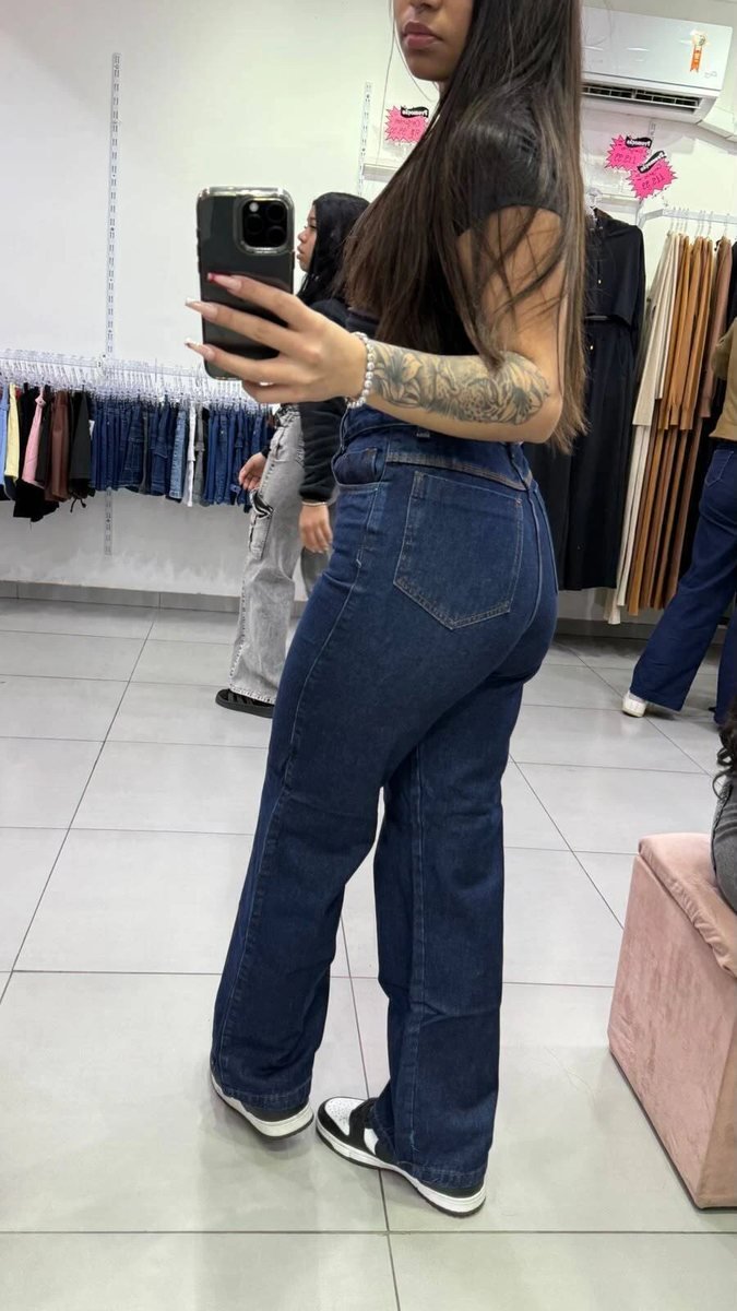 Calça Jeans Wide Leg Lisa Lavagem Escura, foto 2