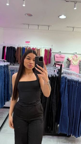 Cropped Recorte Clean Preto