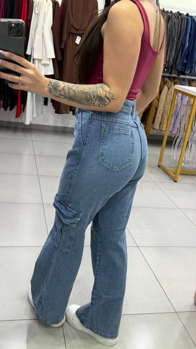 Calça Jeans Wide Cargo Azul Cristal Botão Dourado, foto 2
