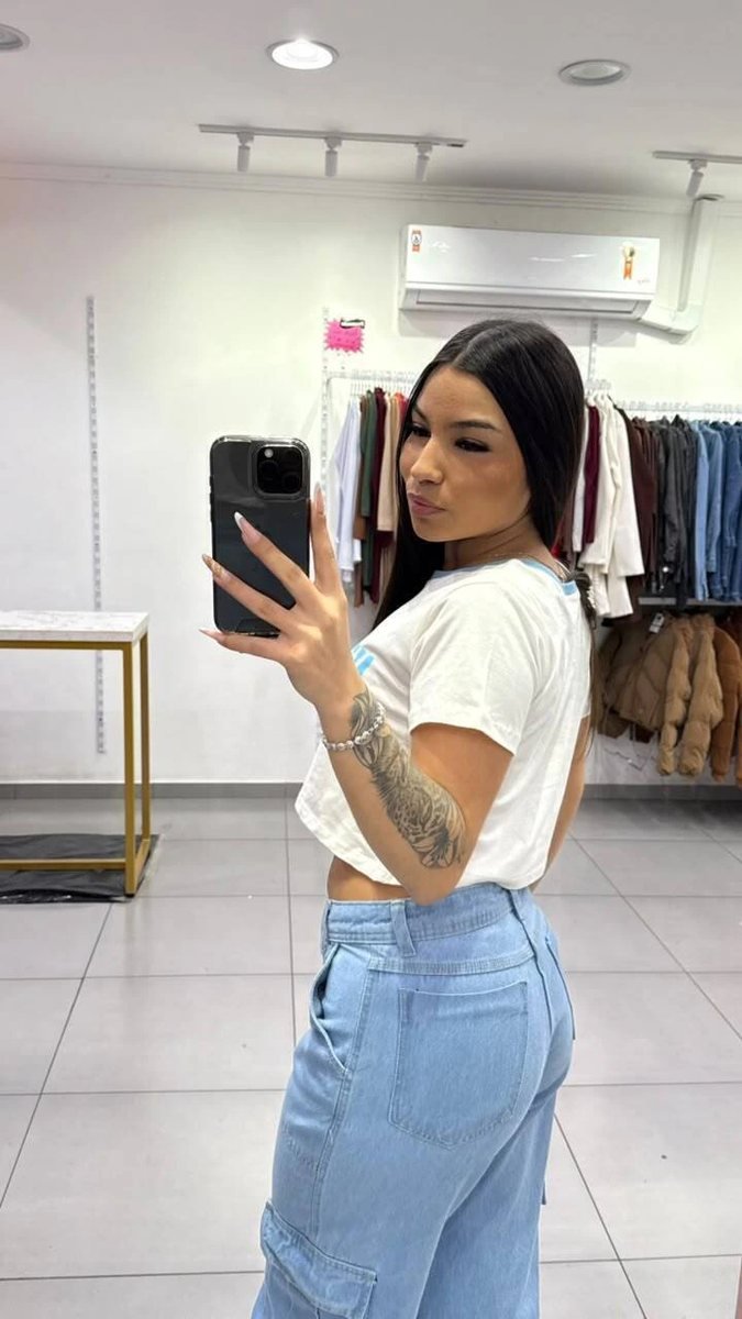 T-shirt Curta New York Branca Com Escrita Azul e Gola Azul, foto 2