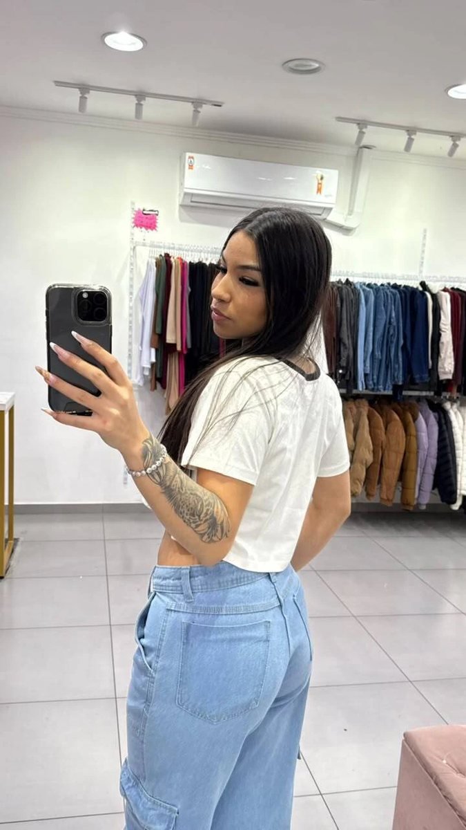 T-shirt Curta New York Branca Com Escrita Preto e Gola Preto, foto 2